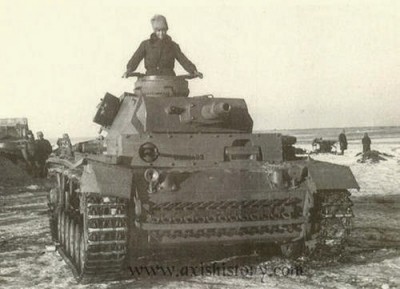 Panzer III near Stalingrad.jpg